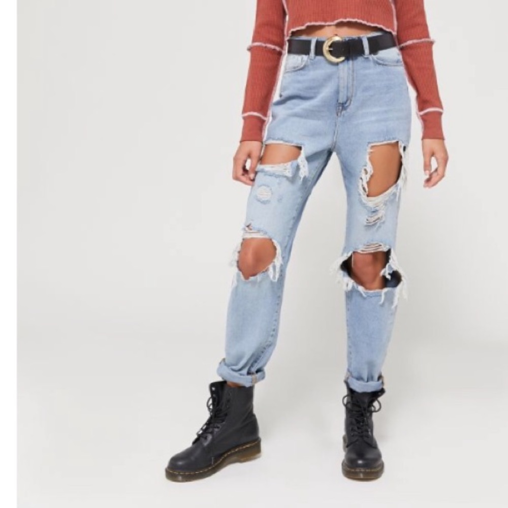 BDG High-Wasted Mom Jean - Destroyed Light Wash